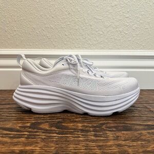 Unisex Hoka’s Bondi 8 - men’s 7.5 / women’s 9.5